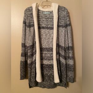 Maurice’s cardigan Sz L Sherpa lined hood  worn once like new